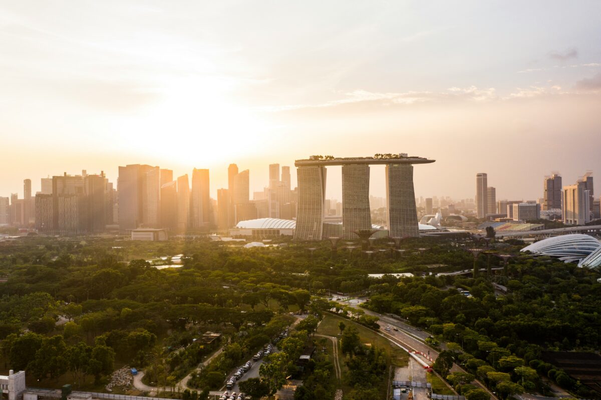 El futuro energético de Singapur: Importación de energía solar desde países vecinos como solución sostenible