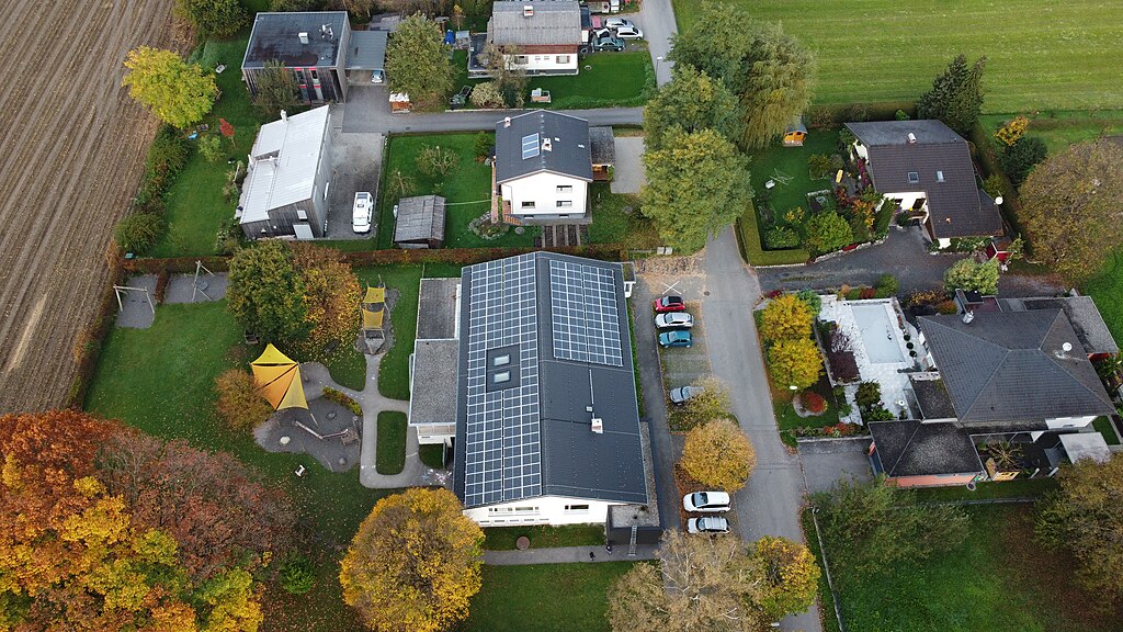 Irlanda amplía plazo para que más escuelas accedan a financiamiento de paneles solares